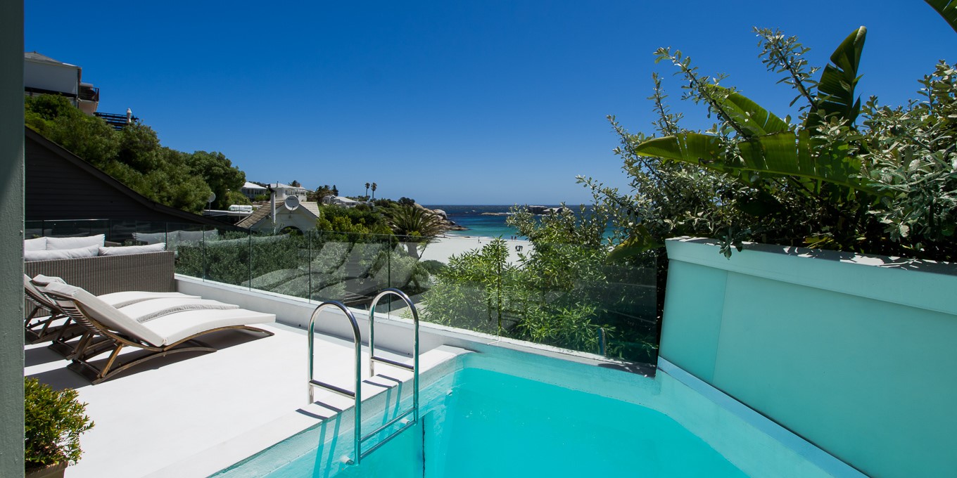 Clifton Beach Bungalow, A four bedroom villa in Cape Town